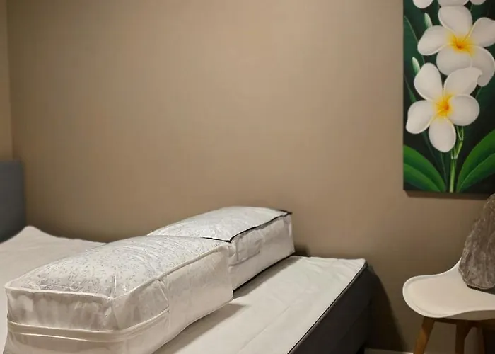 With Sea Views Near *